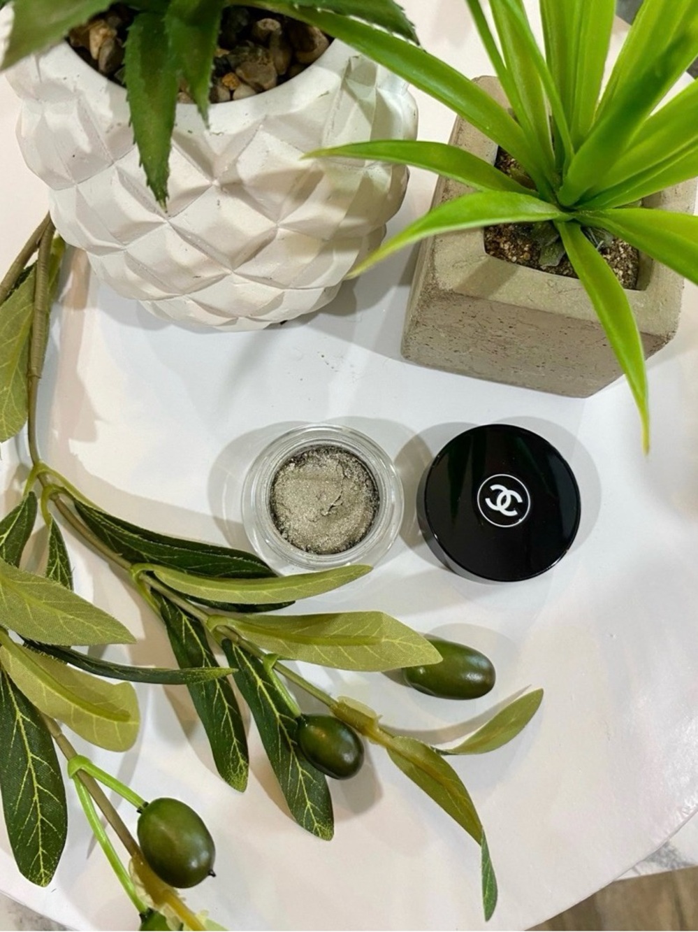Chanel #84 Epatant Illusion De’ Ombré Eyeshadow